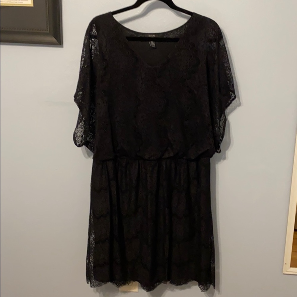Beautiful Lacey black dress